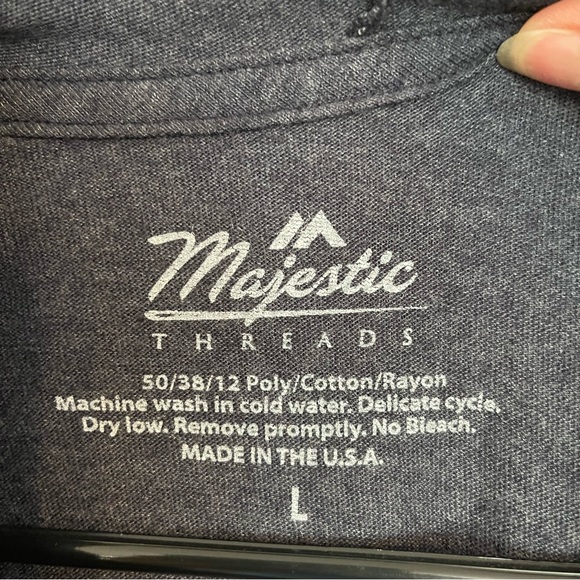 Men's Chicago Bears Justin Fields Name & Number Slim Fit Hoodie T-Shirt - Picture 7 of 10